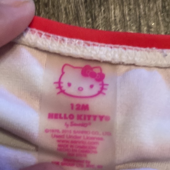 2 piece hello kitty swim suit - Picture 3 of 4